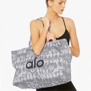 ALO Yoga Black and Gray Tie-Dye Tote Bag